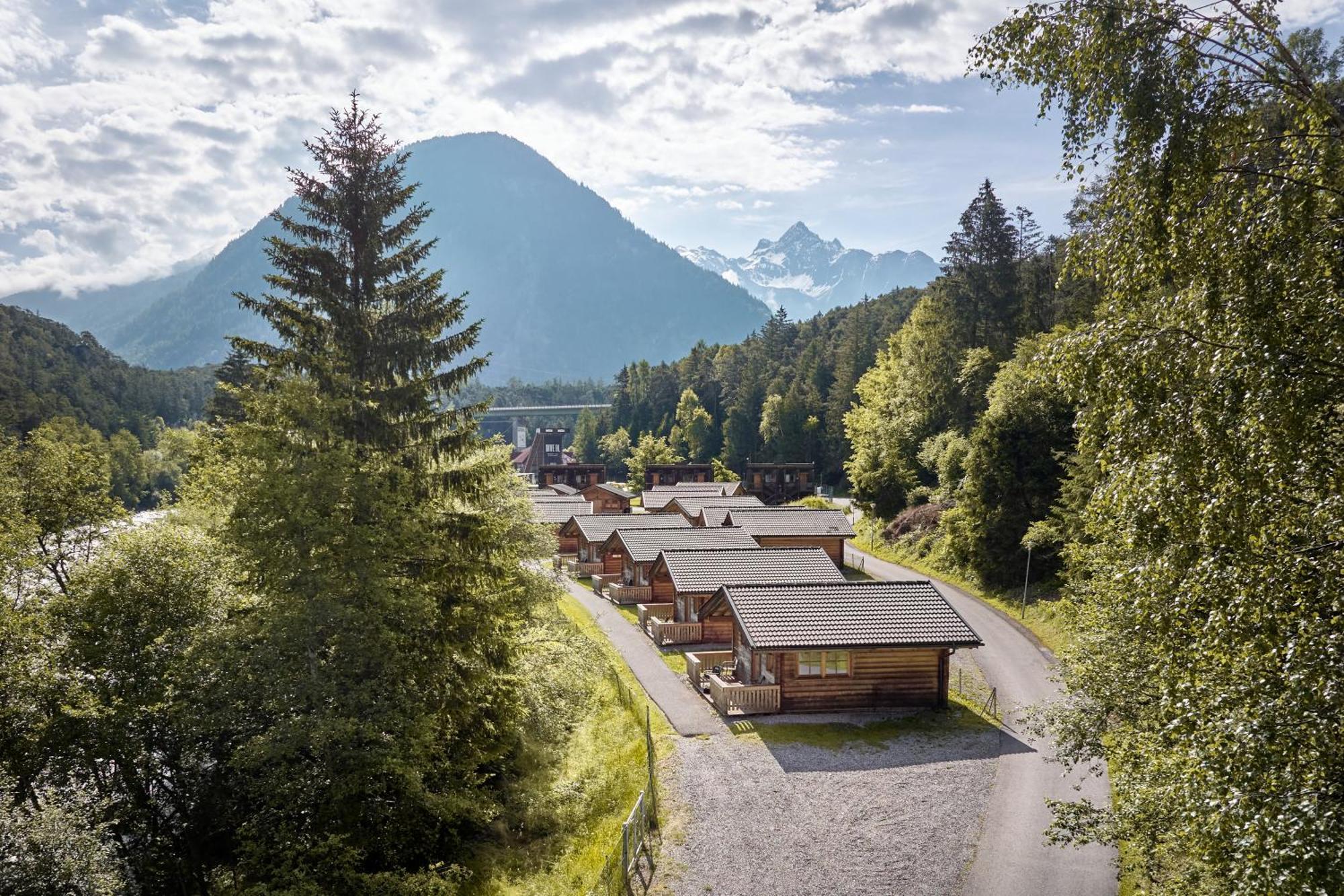 Hotel Area 47 - Tirol Ötztal-Bahnhof Esterno foto